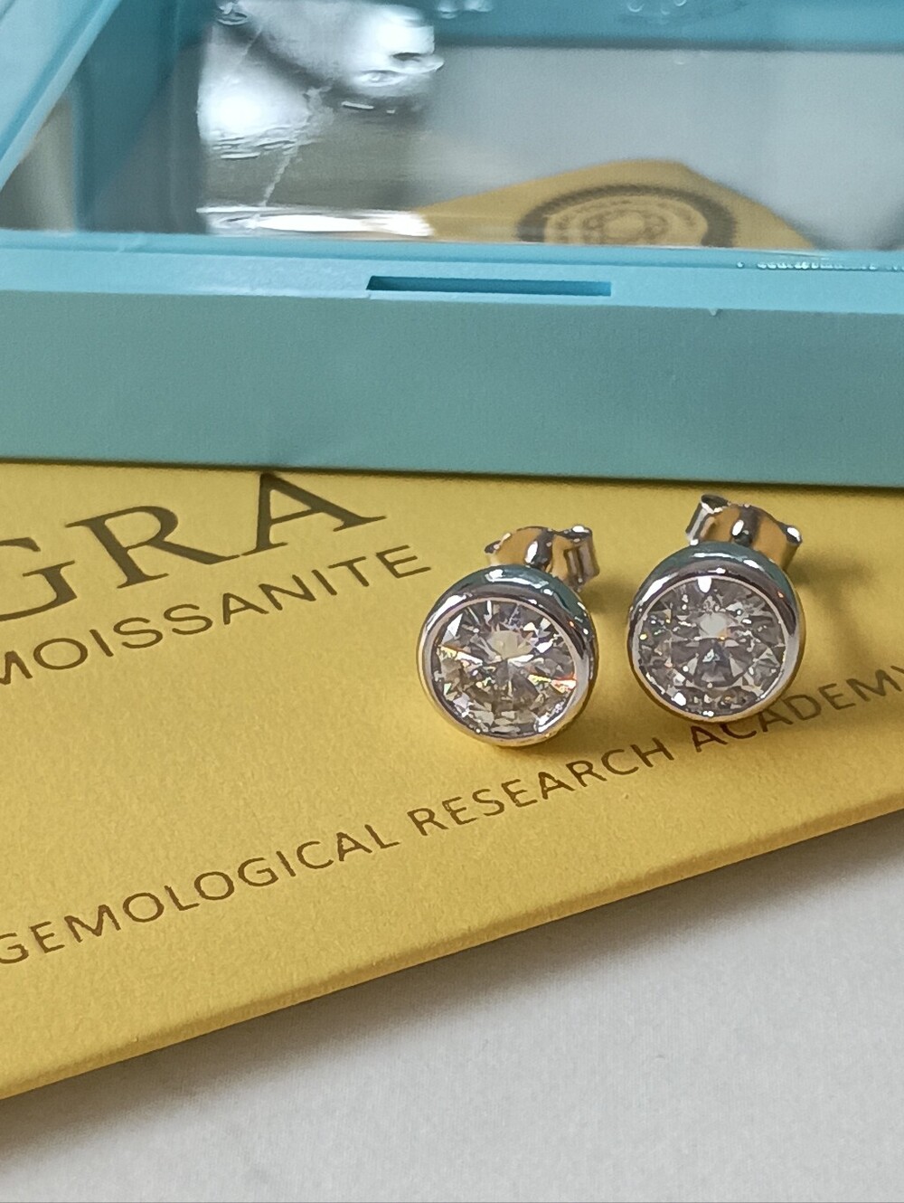 2CT Moissanite Bezel Studs Earrings Real 925 Silver 18k G/P GRA Certificate ✨